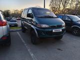 Mitsubishi Delica 1995 годаүшін3 700 000 тг. в Усть-Каменогорск – фото 2