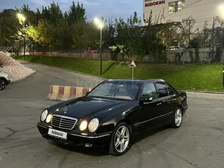 Mercedes-Benz E 320 2001 года за 3 700 000 тг. в Алматы – фото 4