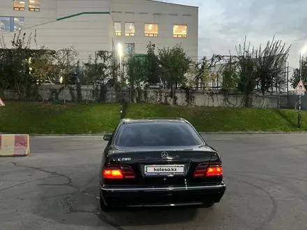 Mercedes-Benz E 320 2001 года за 3 700 000 тг. в Алматы – фото 6