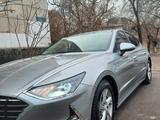 Hyundai Sonata 2020 года за 9 650 000 тг. в Алматы – фото 3