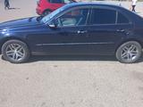 Mercedes-Benz E 350 2005 годаүшін5 000 000 тг. в Сатпаев – фото 5