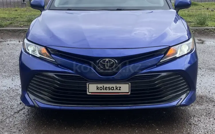 Toyota Camry 2018 годаүшін9 300 000 тг. в Караганда