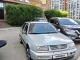 Volkswagen Vento 1997 года за 1 100 000 тг. в Астана – фото 2