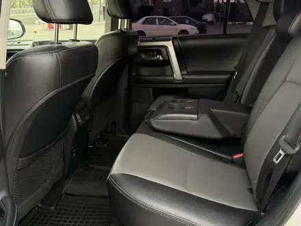 Toyota 4Runner 2015 года за 16 000 000 тг. в Алматы – фото 11