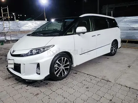 Toyota Estima 2013 года за 9 500 000 тг. в Экибастуз