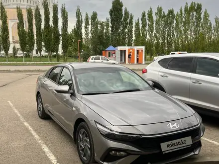 Hyundai Elantra 2024 года за 9 800 000 тг. в Актобе – фото 3