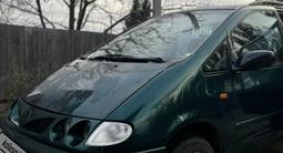 Volkswagen Sharan 1995 годаfor2 500 000 тг. в Павлодар