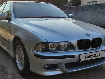 BMW 525 1999 года за 4 300 000 тг. в Алматы – фото 3