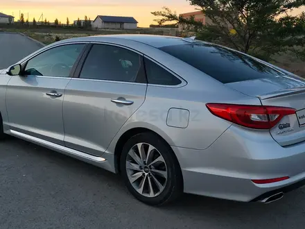 Hyundai Sonata 2016 года за 4 800 000 тг. в Актобе – фото 9