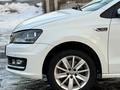 Volkswagen Polo 2015 года за 6 200 000 тг. в Алматы – фото 16