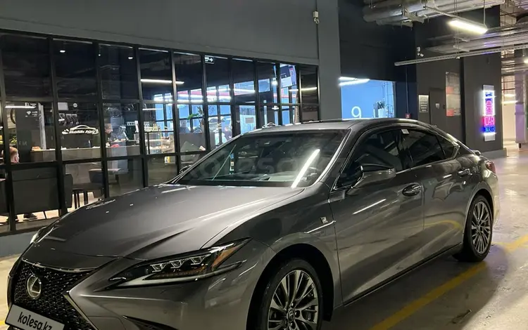 Lexus ES 250 2019 года за 27 500 000 тг. в Астана
