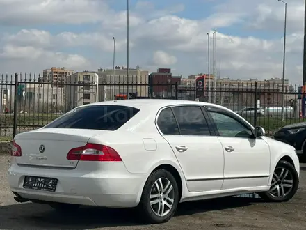 Skoda Superb 2010 года за 3 650 000 тг. в Астана – фото 7