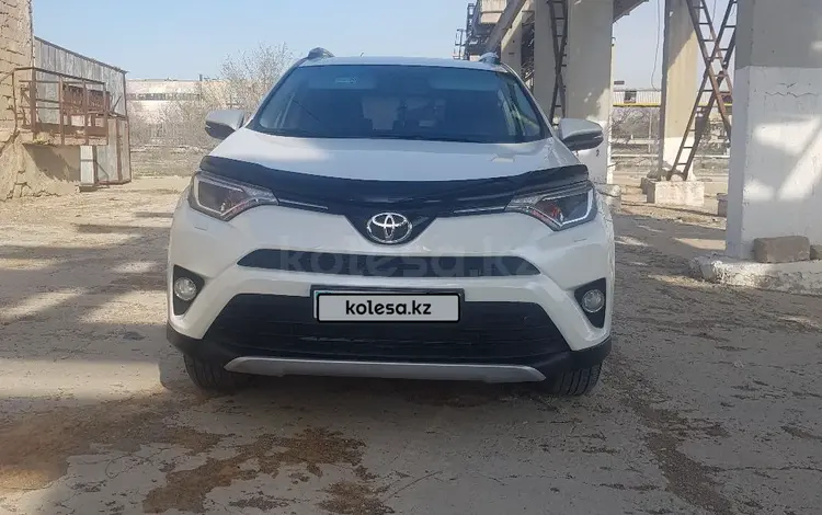 Toyota RAV4 2015 года за 12 000 000 тг. в Актау