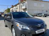 Toyota Camry 2010 года за 6 100 000 тг. в Атырау – фото 5