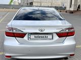 Toyota Camry 2015 года за 11 600 000 тг. в Караганда – фото 4