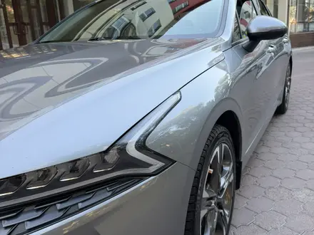 Kia K5 2021 года за 11 000 000 тг. в Алматы – фото 14
