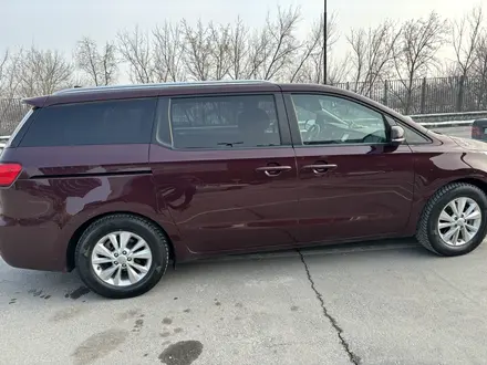 Kia Sedona 2017 года за 13 300 000 тг. в Шымкент – фото 3