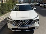 Hyundai Santa Fe 2023 года за 15 500 000 тг. в Астана – фото 2