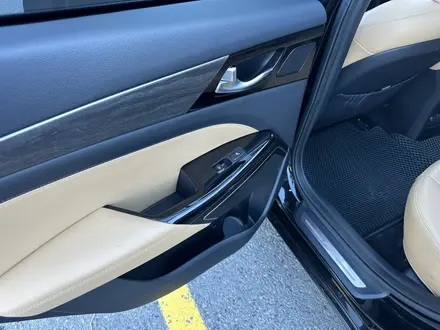 Kia K7 2019 года за 11 490 000 тг. в Алматы – фото 10