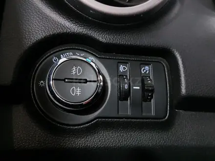 Chevrolet Tracker 2014 года за 3 980 000 тг. в Астана – фото 18