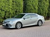 Toyota Camry 2019 годаүшін14 350 000 тг. в Алматы – фото 2