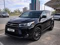 Toyota Highlander 2017 года за 18 500 000 тг. в Уральск