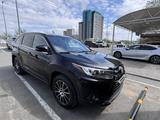 Toyota Highlander 2017 годаүшін16 400 000 тг. в Уральск – фото 3