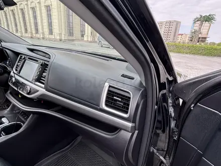 Toyota Highlander 2017 года за 18 500 000 тг. в Уральск – фото 23