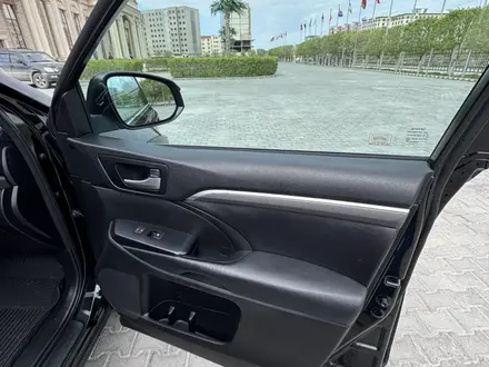 Toyota Highlander 2017 года за 18 500 000 тг. в Уральск – фото 25