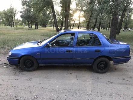 Nissan Sunny 1994 года за 870 000 тг. в Семей – фото 3