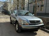 Lexus RX 300 2001 года за 5 500 000 тг. в Астана – фото 2