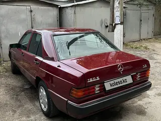 Mercedes-Benz 190