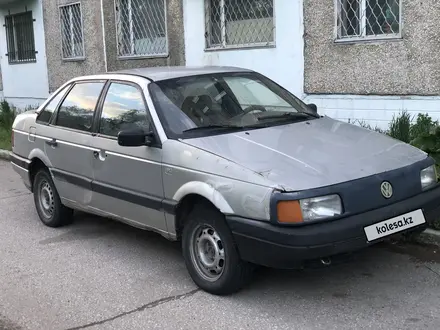 Volkswagen Passat 1988 года за 1 300 000 тг. в Караганда – фото 2