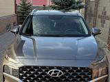 Hyundai Santa Fe 2023 годаүшін17 300 000 тг. в Караганда