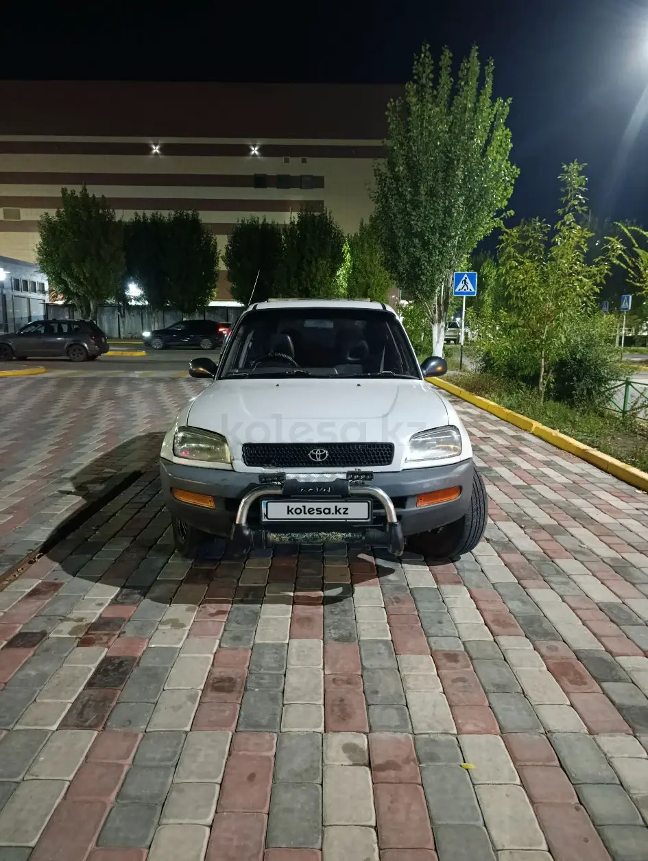 Toyota RAV4, 1999