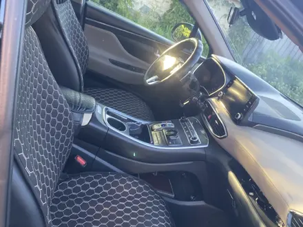 Hyundai Santa Fe 2021 года за 16 000 000 тг. в Усть-Каменогорск – фото 8