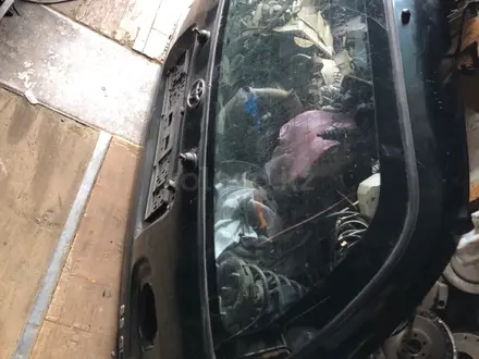 Крышка багажника Камри — 10 универсал голая со стеклом за 58 000 тг. в Алматы