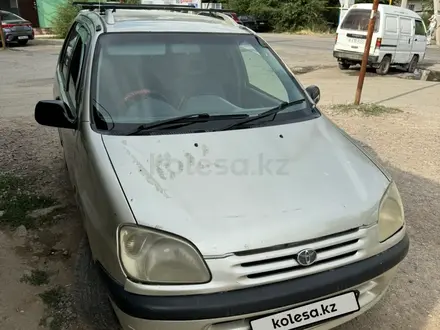 Toyota Raum 1999 года за 2 400 000 тг. в Алматы – фото 2