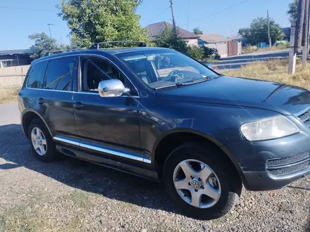 Volkswagen Touareg 2003 года за 5 500 000 тг. в Кордай – фото 4