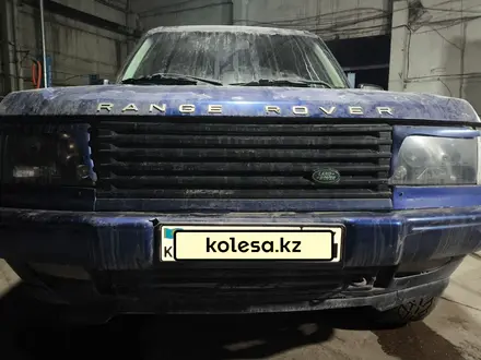 Land Rover Range Rover 1996 года за 1 800 000 тг. в Актобе – фото 4