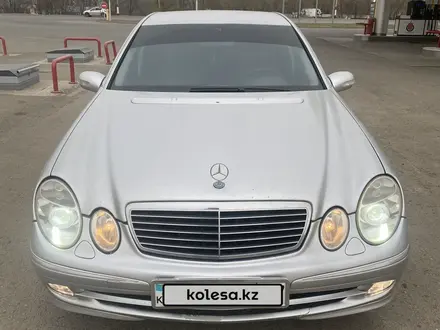Mercedes-Benz E 270 2002 года за 4 200 000 тг. в Уральск – фото 2