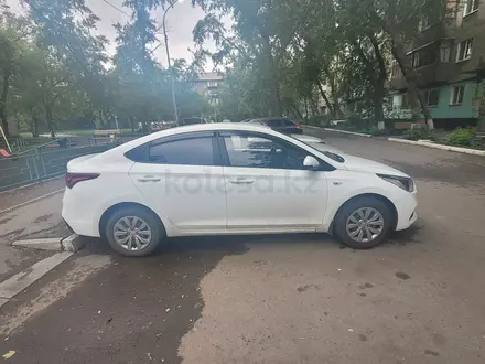 Hyundai Accent 2019 года за 5 550 000 тг. в Павлодар – фото 2