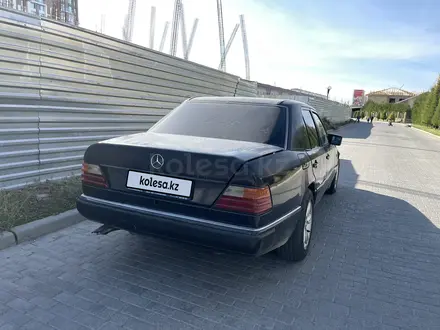 Mercedes-Benz E 200 1990 года за 1 100 000 тг. в Шымкент – фото 3