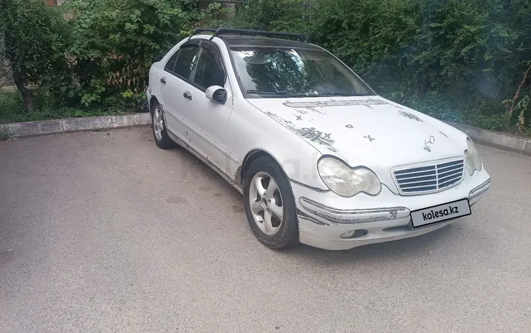 Mercedes-Benz C 180 2003 года за 2 500 000 тг. в Алматы