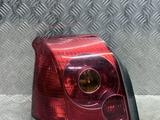 Задний правый фонарь на Toyota Avensis 2005 года Sedan за 2 990 тг. в Шымкент