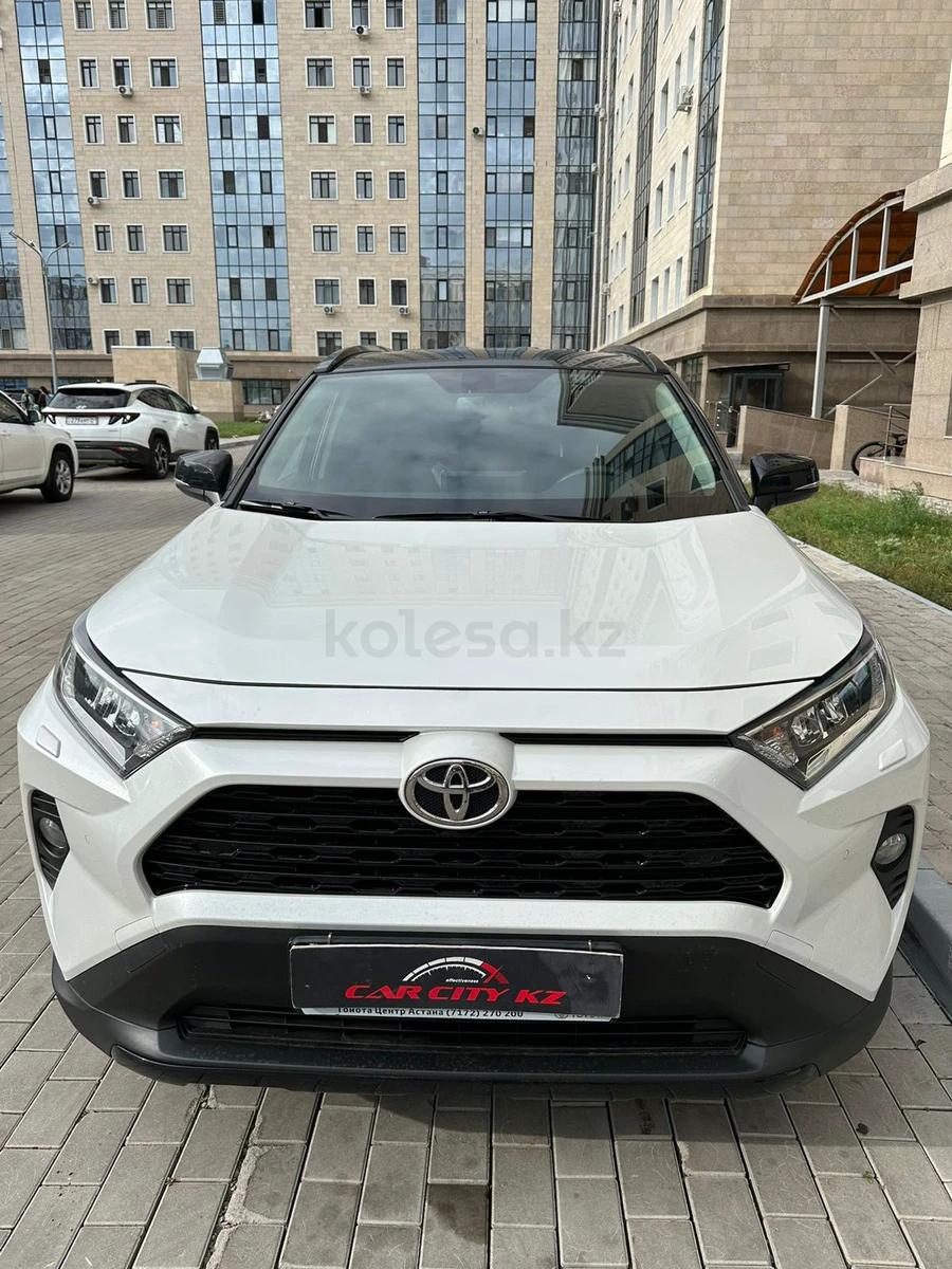 Toyota RAV4 2021 г.