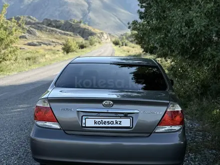 Toyota Camry 2005 года за 4 900 000 тг. в Усть-Каменогорск – фото 3