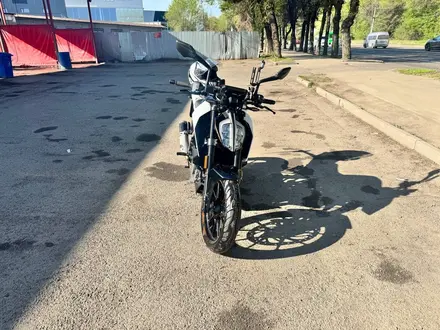 KTM  Duke 390 2023 года за 2 800 000 тг. в Алматы – фото 4
