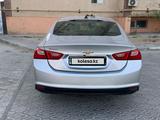 Chevrolet Malibu 2017 годаfor5 500 000 тг. в Актау – фото 2