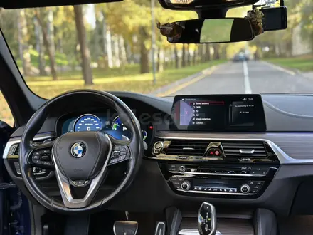 BMW 530 2017 года за 15 500 000 тг. в Алматы – фото 16